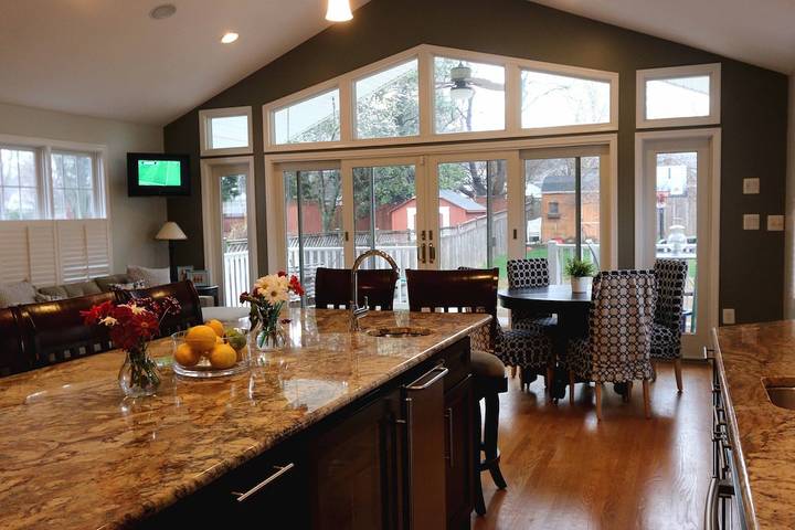 Vacation rental for 12 people, with yard and balcony in Annapolis