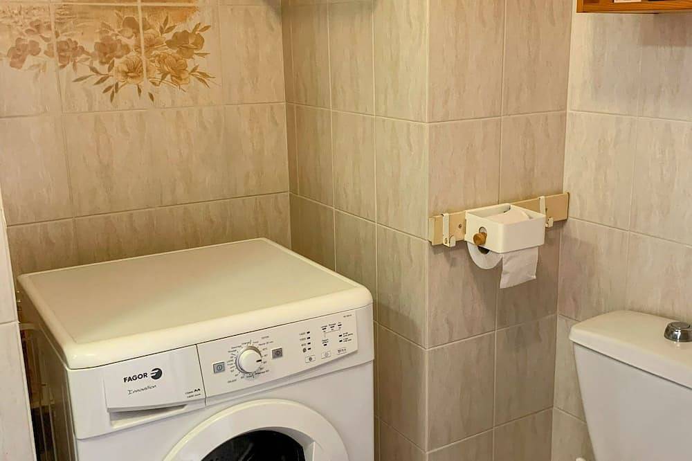 Appartement entier, Chez Aline - Appartement Rdc F2 en bord de mer in Prunete, Cervione