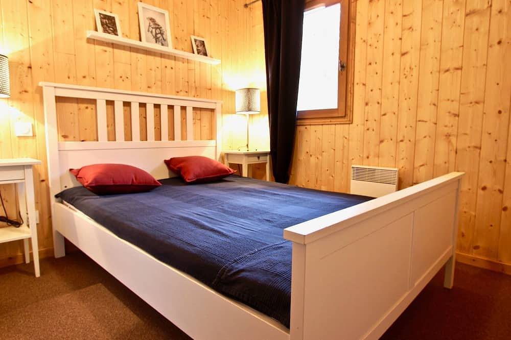 Chalet spacieux à Chamrousse pour 8 personnes sur 3 niveaux in Chamrousse, Parc national des Écrins