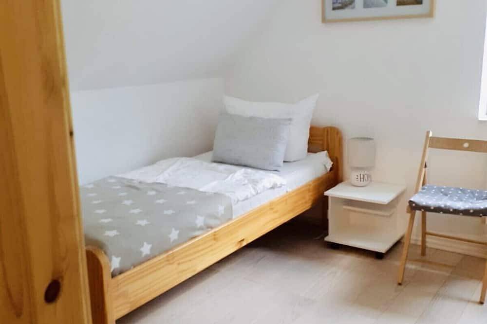 Ganze Wohnung, Schöne Ferienwohnung mit Ostseeblick und Balkon für 6 Personen in Barendorf, Dassow