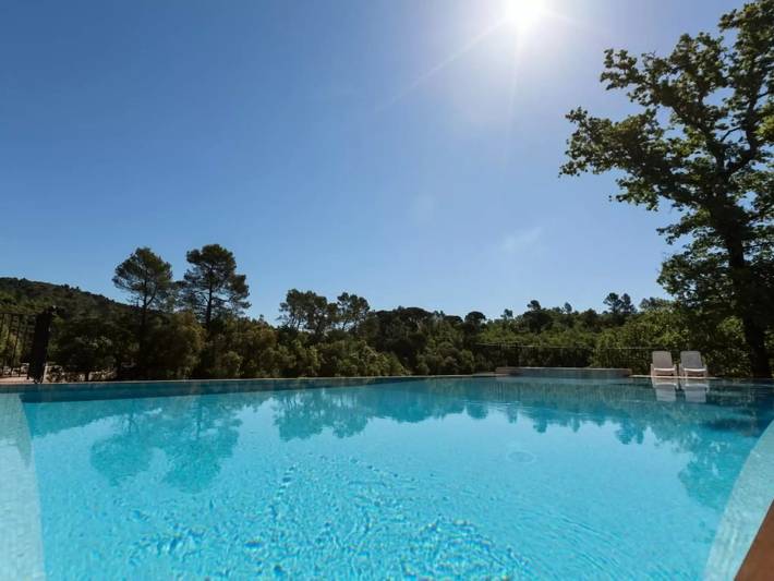 Gîte pour 2 personnes, avec jardin et piscine à Signes - 4