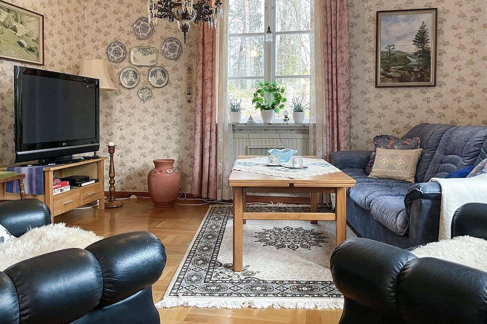 Tolles Haus mit 2 Schlafzimmern in. in Storfors, Värmland