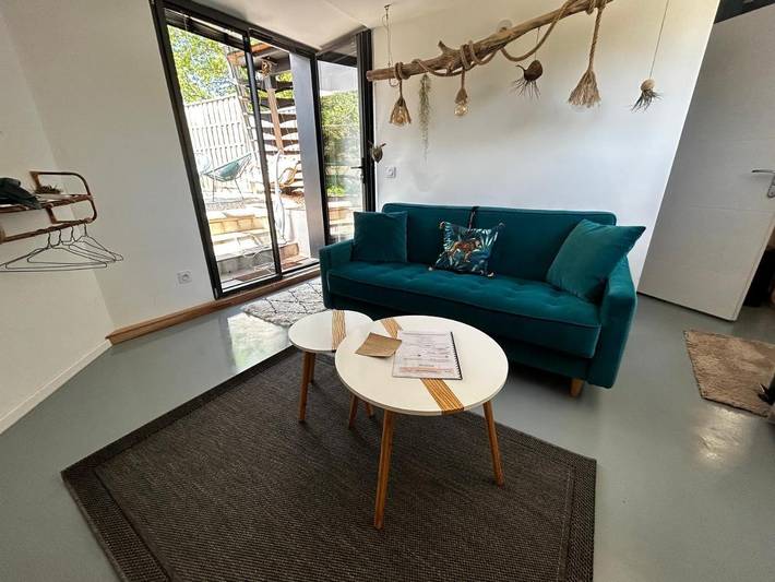 Gîte pour 2 personnes, avec jardin ainsi que terrasse et vue à Saint-Martin-de-Londres - 3