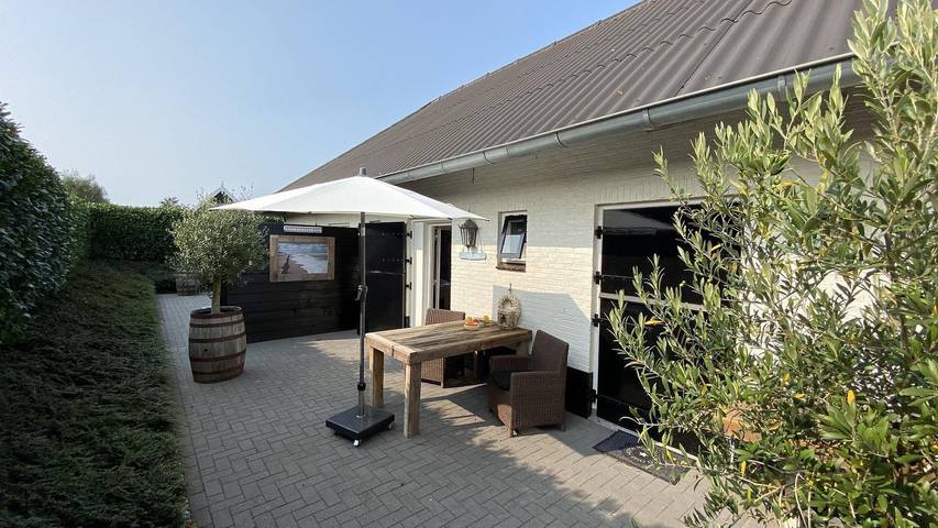 Vakantiehuis voor 2 personen, met balkon/terras en terras in Schouwen-Duiveland