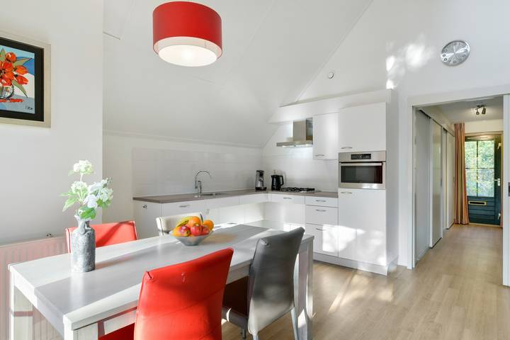 Bungalow für 2 Personen, mit Terrasse und Balkon/Terrasse in Drenthe - 4