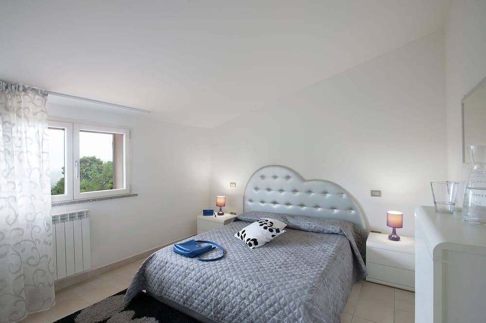 Geheel appartement, Comfort op de heuvel in Tavullia in Tavullia, Pesaro-Urbino