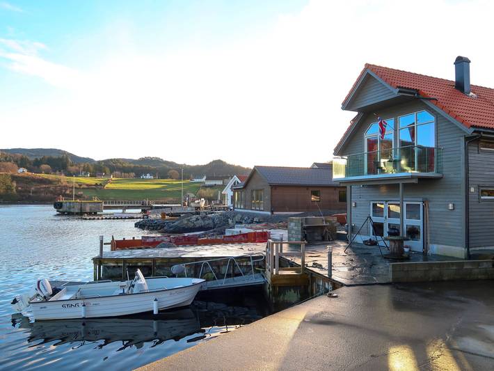 Ferienhaus für 6 Personen, mit Balkon und Terrasse in Stord