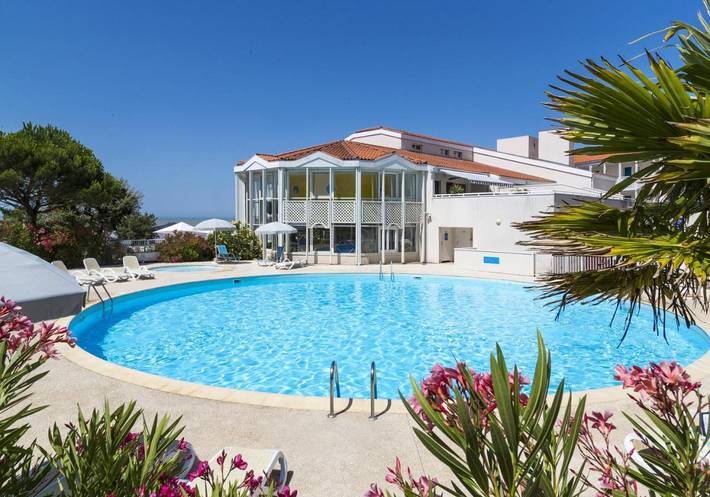 Appart’hôtel pour 3 personnes, avec piscine