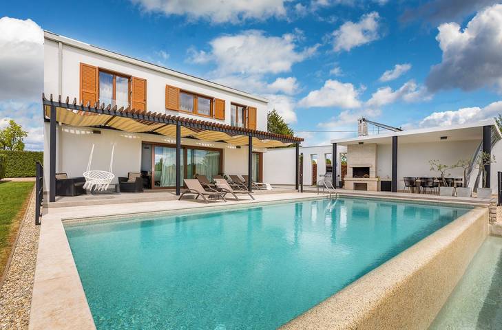 Ferienhaus für 6 Personen, mit Pool und Garten in Sveti Petar u Šumi
