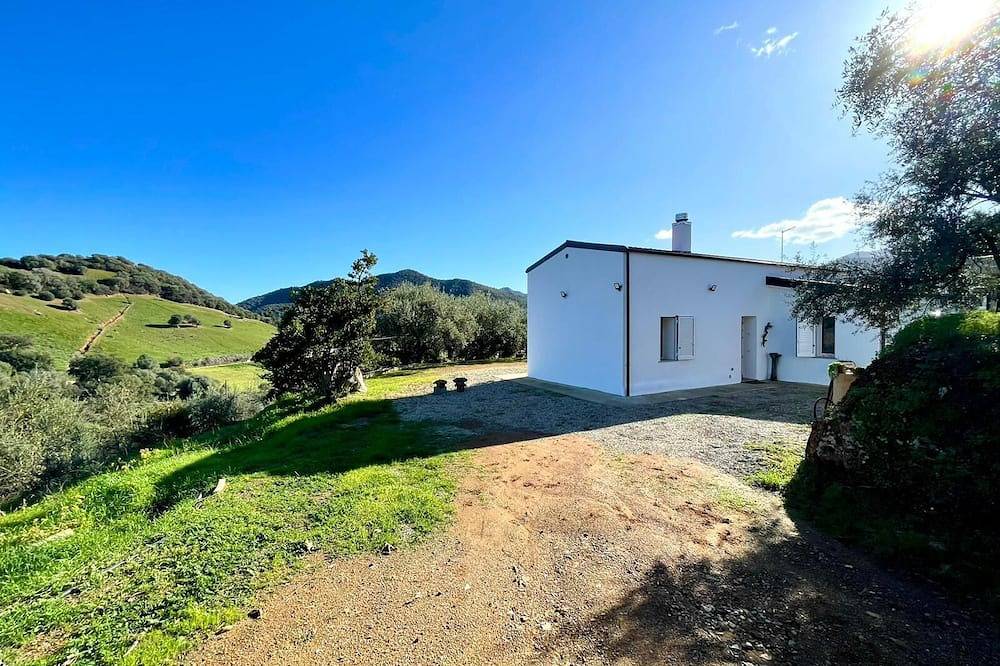 Appartamento intero, "   Sunny    Hill   " in Jerzu, Provincia di Ogliastra
