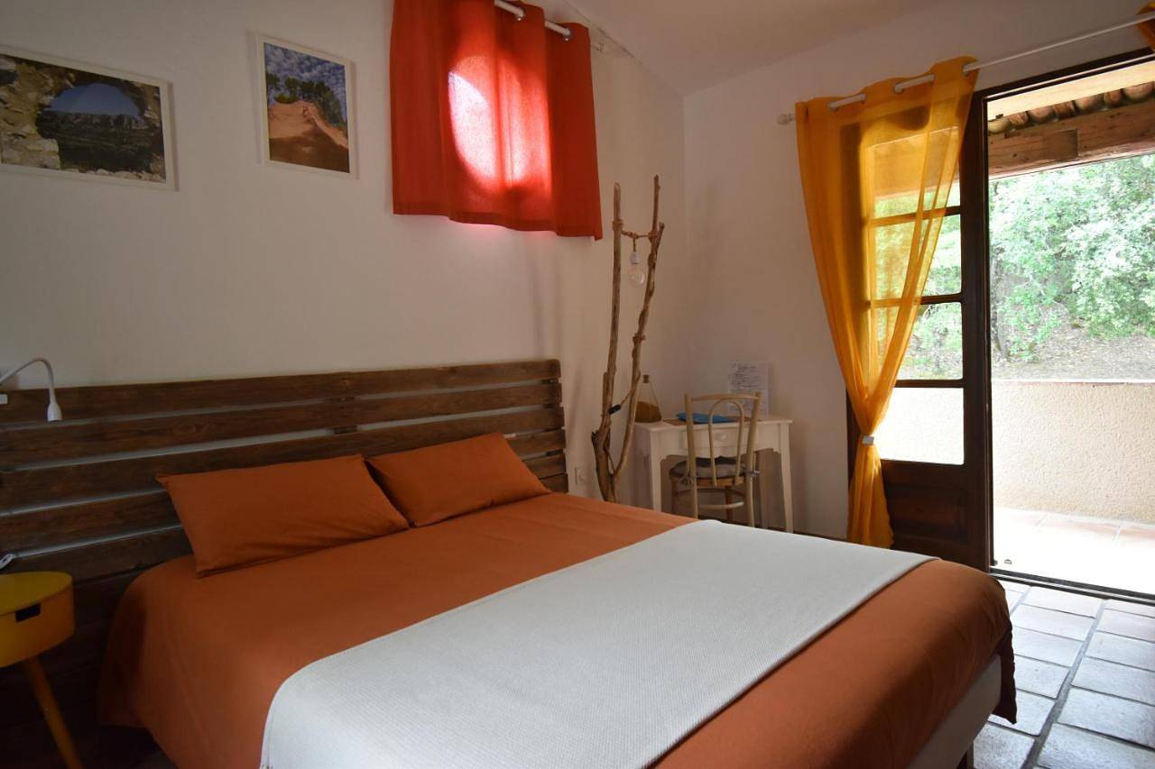 Les Chambres du Luberon & Table d'hôtes in Lauris, Parc naturel régional du Luberon