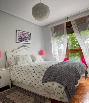 Gîte pour 6 personnes, avec jardin et vue, animaux acceptés à Burgos