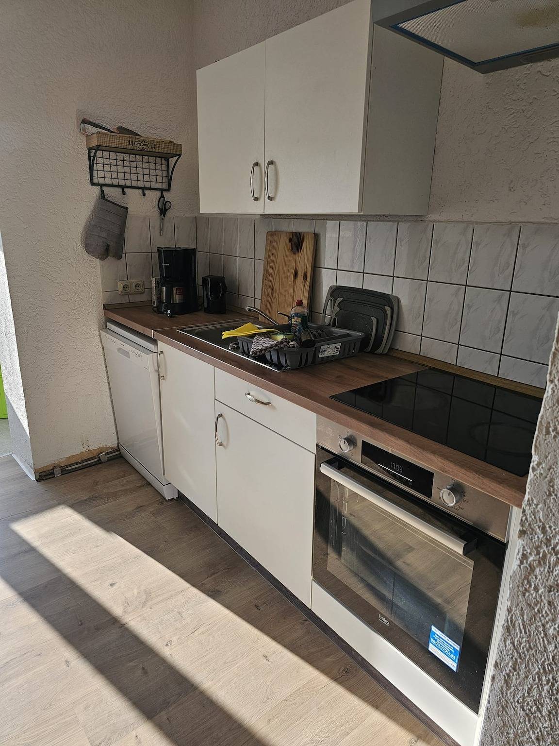 Ganze Ferienwohnung, Voll ausgestattete Monteur- Ferienwohnung direkt an der Raffinerie Leuna in Leuna, Saale-Unstrut