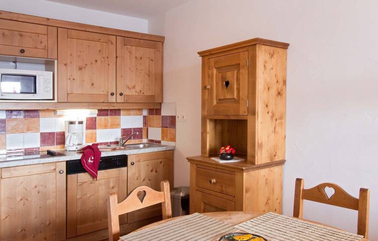 Gîte pour 4 personnes, avec piscine et balcon à Orcières - 3