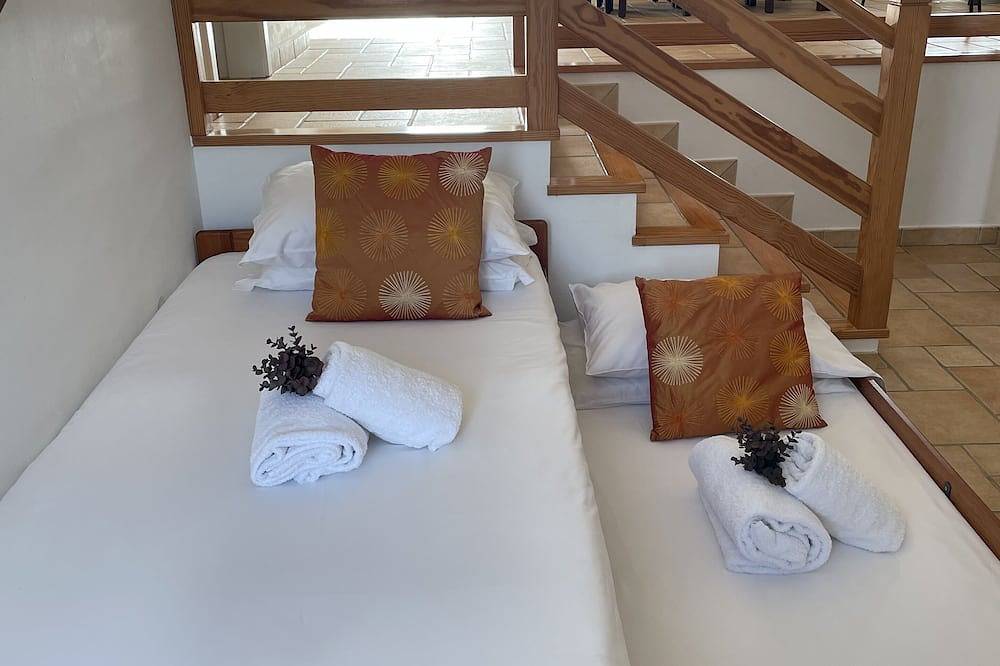 Large Stylish House 5 minutes from Zambujeira do Mar - House 2 in Zambujeira do Mar, Costa Alentejana