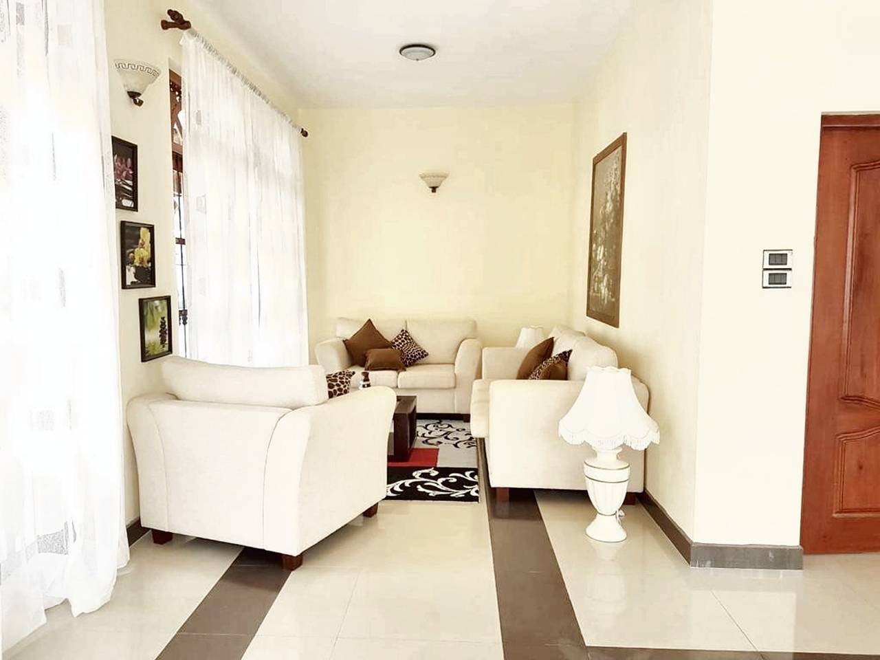 Welcoming House in Negombo with Enclosed Garden in Negombo, Western Province