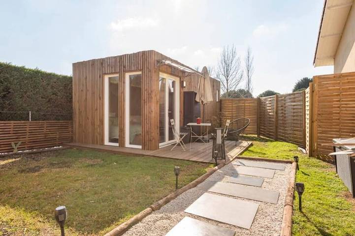 Chalet pour 2 personnes, avec Terrasse et Jardin