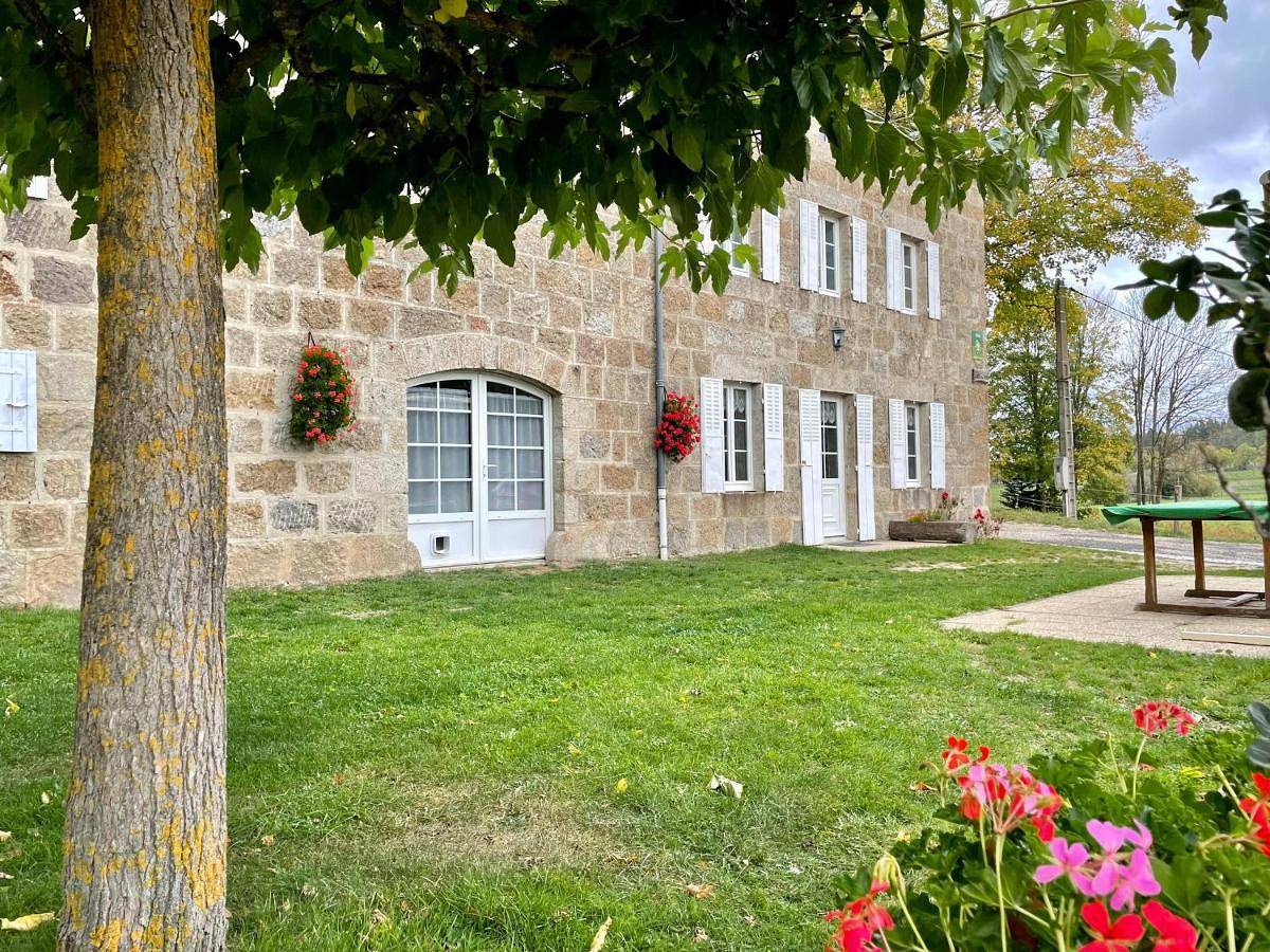 Holiday Home (8 Adults) in Saint-Jeures, Haute-Loire