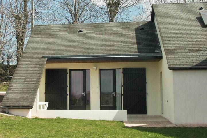 Gîte pour 2 personnes, avec jardin et terrasse à Nébouzat - 4