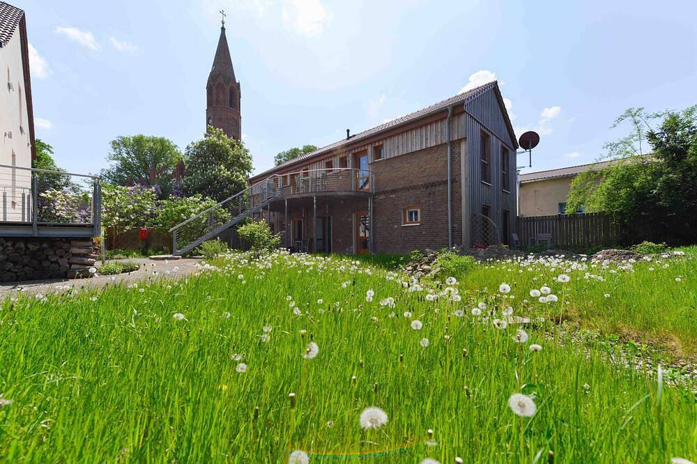 Ganze Wohnung, Moderne Ferienwohnung im Ökodorf Brodowin in Chorin, Britzer Platte