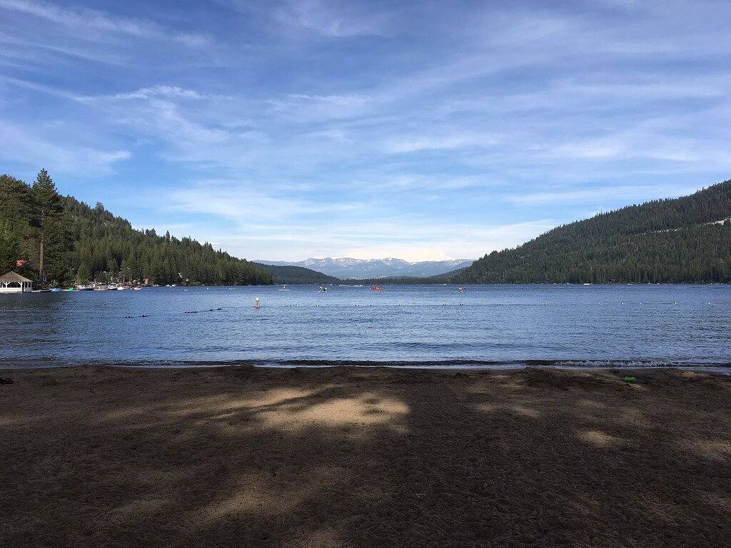 Ganze Wohnung, Location Location Location & Great Value @ Tahoe Donner !!! in Truckee, Donner Lake