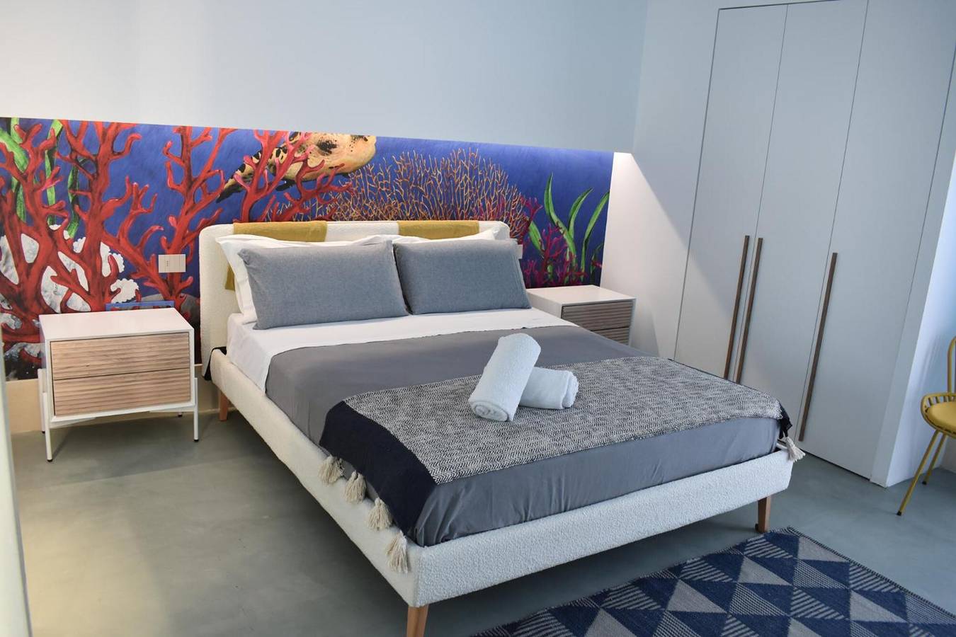 Appartamento intero, Appartamento 'Bianco Mare Delfino' con Balcone, Wi-Fi e Aria Condizionata in Otranto, Otranto e dintorni