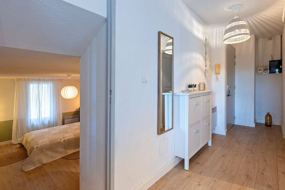 Appartement entier, L’Etoile- Downtown Chic Apartment  in Pézenas in Pézenas, Côte méditerranéenne (France)