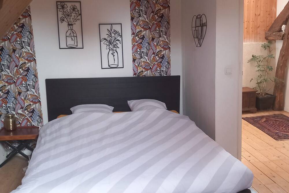 Maison de Campagne Paisible Avec Piscine à Proximité de Rennes in Chevaigné, Rennes und Umgebung
