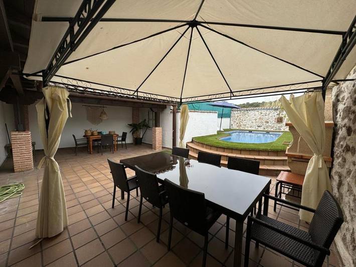 Location de vacances pour 6 personnes, avec vue ainsi que jardin et piscine à Arenas de San Pedro - 2