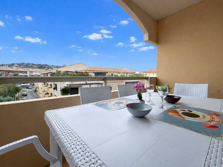 Gîte pour 4 personnes, avec balcon dans Casino De Sainte Maxime