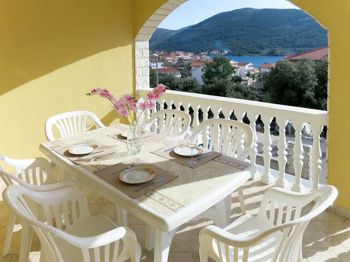 Ferienwohnung für 5 Personen, mit Balkon in Grad Šibenik