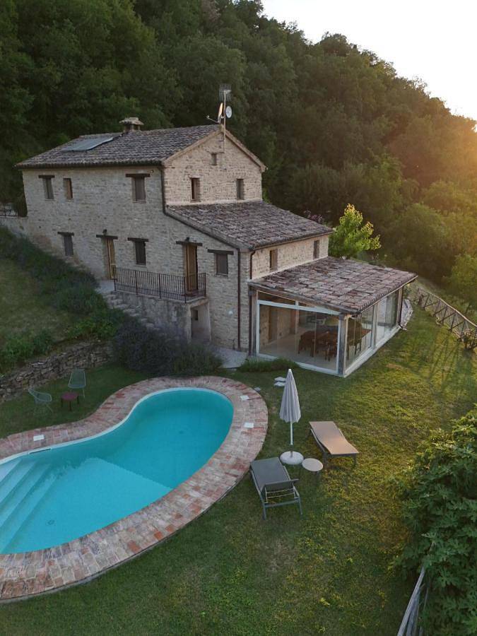 Refugium Veritas - entire Villa with Pool in Cupramontana, Provincia di Ancona