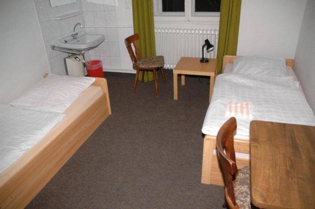 Double or Twin Room with Shared Bathroom in Jüchen, Rhein-Kreis Neuss