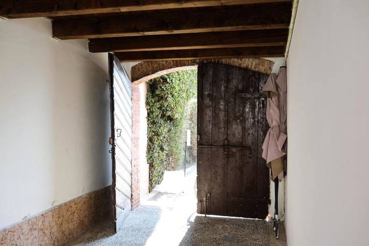 Gîte pour 4 personnes, avec vue sur le lac ainsi que balcon et vue à Garde - 4