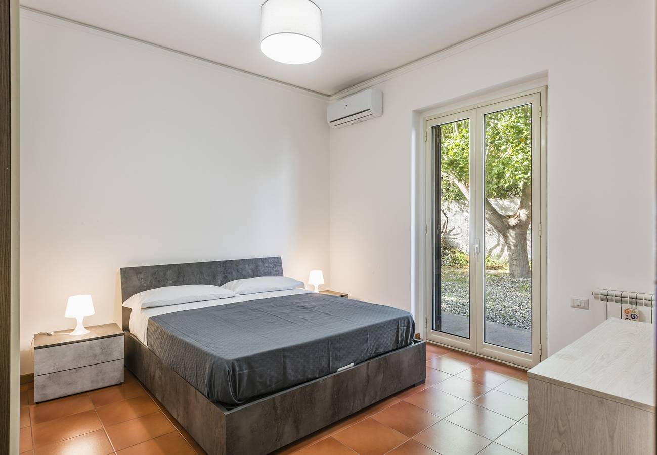 Entire apartment, Ortensia Apartments by Wonderful Italy - Casa Leti con Giardino  in Aci Castello (Borgo), Aci Castello