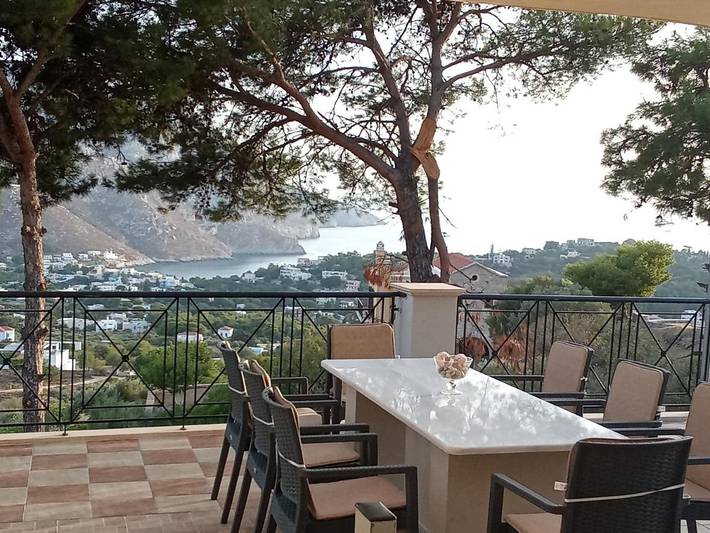 Location de vacances pour 9 personnes, avec vue et balcon, adapté aux familles dans Panormos - 2