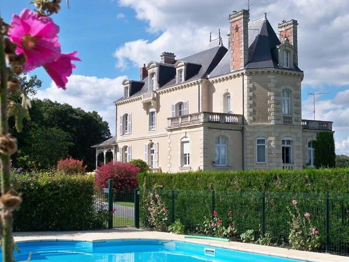 Chambre d’hôte pour 4 personnes, avec jardin et piscine ainsi que jacuzzi et terrasse dans Maine-et-Loire - 4