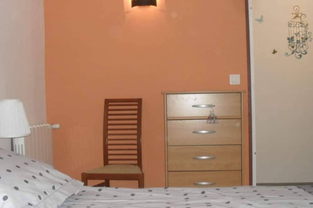 Entire apartment, Appartement Neuf Pret du Viaduc in Creissels, Parc naturel régional des Grands Causses