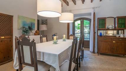 Villa in Santa Maria del Cami, Majorca Center für 7 