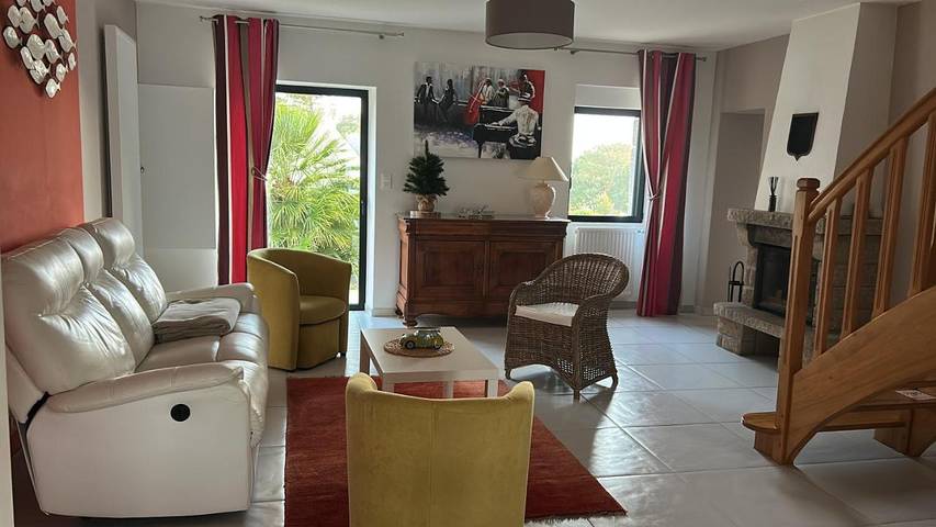Location de vacances pour 6 personnes, avec jardin et vue à Camoël - 2