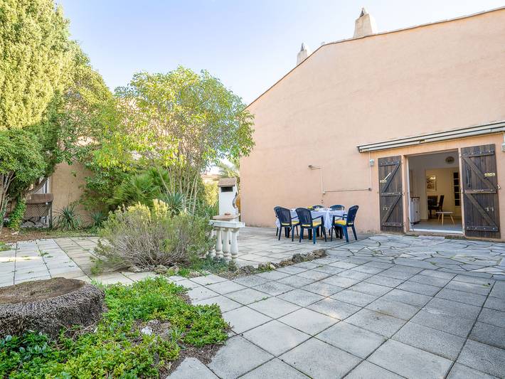 Les Troenes in Frejus, Mittelmeerküste (Frankreich)