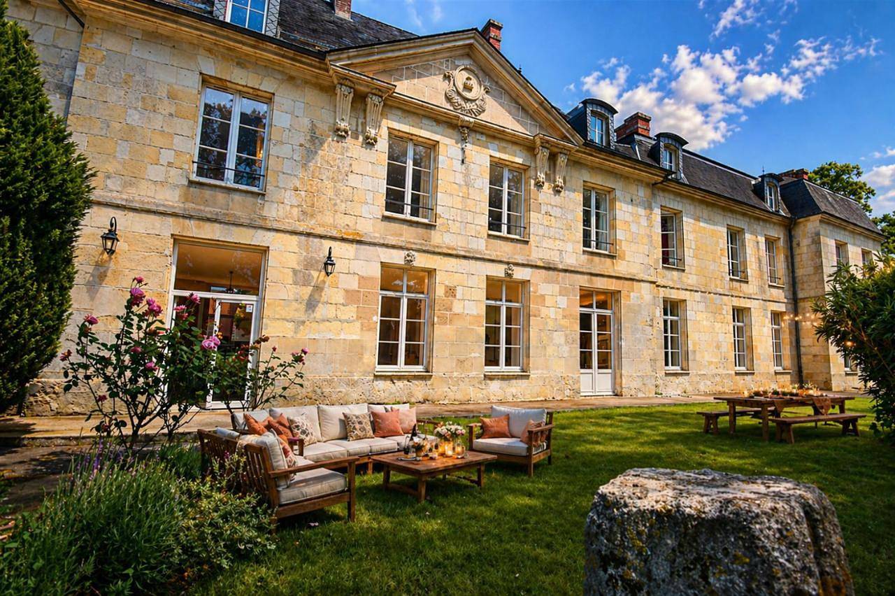 Two-Bedroom Apartment with Garden View in Ravenel, Oise