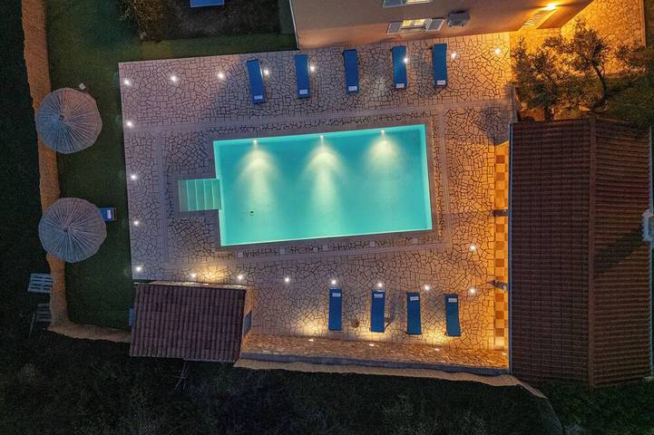 Ferienhaus für 16 Personen, mit Garten auf Pasman