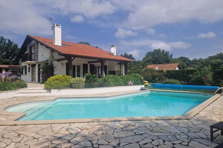 Holiday home for 10 people, with garden - 1