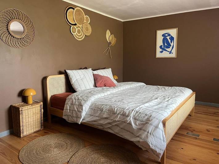 Location de vacances pour 2 personnes, avec terrasse et jardin ainsi que piscine et vue à Cazalrenoux - 4