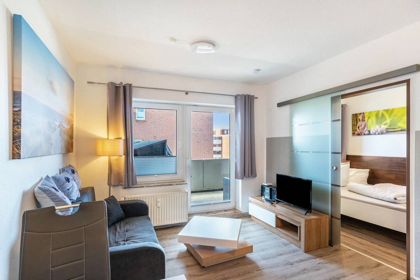 Ganze Wohnung, Apartment 'Fewo Strandweh in Dornumersiel' mit Balkon und Wlan in Westeraccumersiel, Dornum