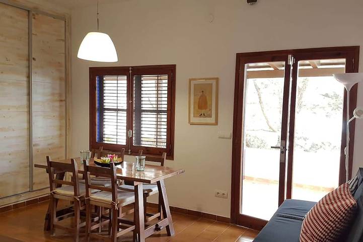 Ein charmantes Haus in Strandnähe, ideal für Paare und Familien mit Kindern in Cala Vedella, Sant Josep de sa Talaia