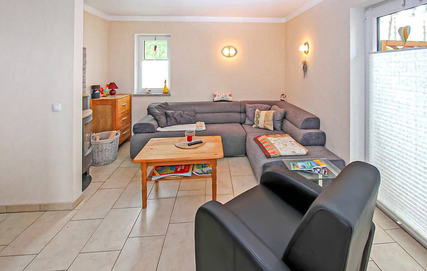 Ganze Ferienwohnung, Meerblick-Retreat mit Terrasse & Parkplatz, Fuhlendorf in Bodstedt, Fuhlendorf