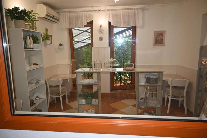 Maison d’hôte pour 6 personnes, avec Balcon et Terrasse ainsi que Jardin et Vue à Sofia - 3