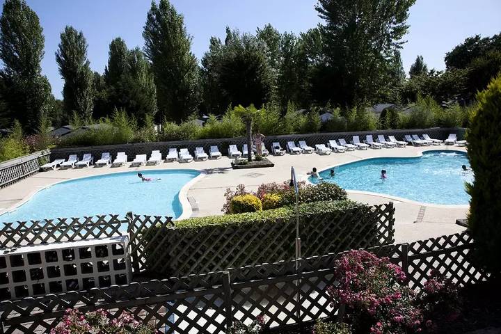 Camping für 4 Personen, mit Terrasse und Pool in Carnac - 4